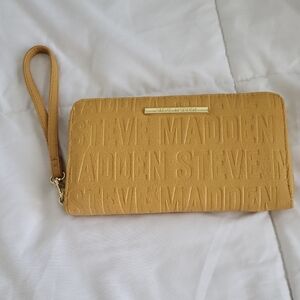 Steve Madden Tan Wristlet Wallet